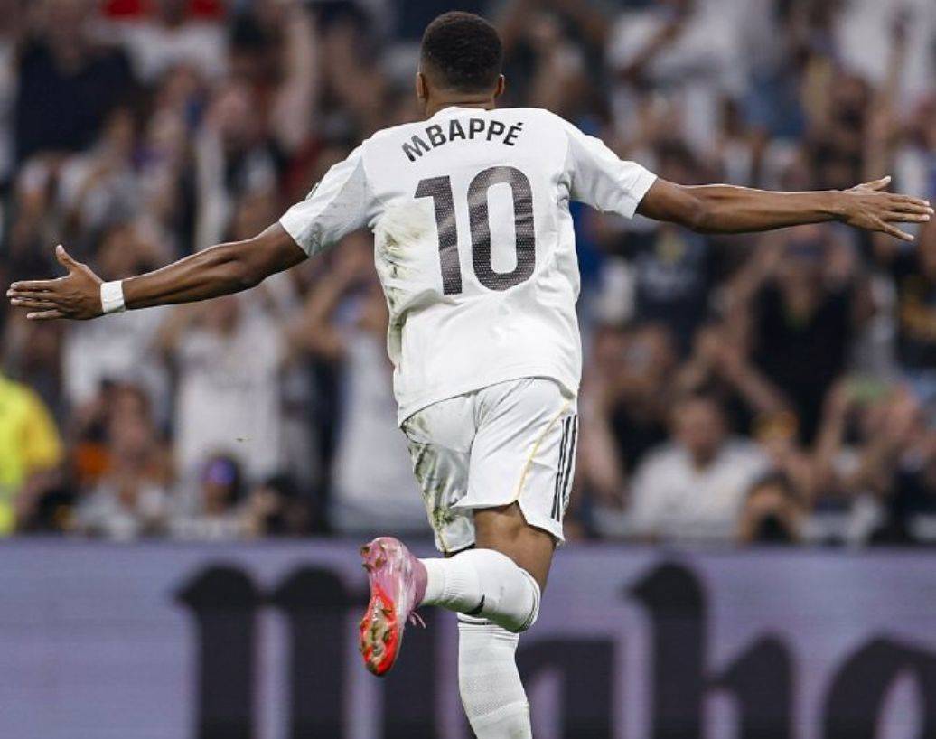 开云平台-姆巴佩迎来二十赛季出色发挥，拜仁观众热烈欢呼！赢得满堂喝彩的简单介绍